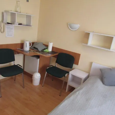 Goscinne Hallera 11 招待所