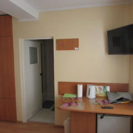 Goscinne Hallera 11 招待所