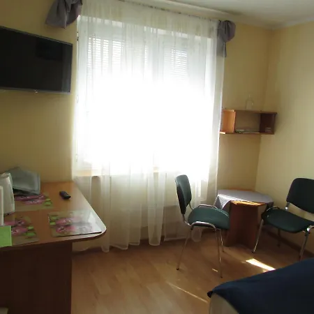 Goscinne Hallera 11 招待所