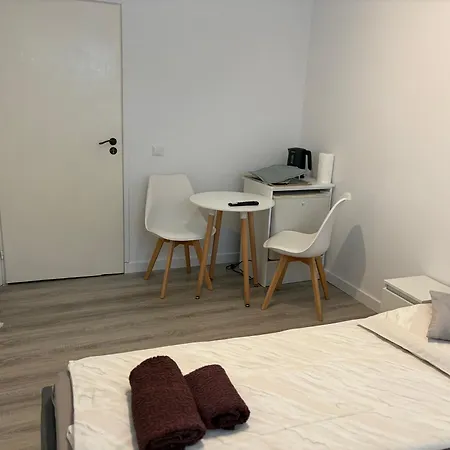 Goscinne Hallera 11 بيت ضيافة
