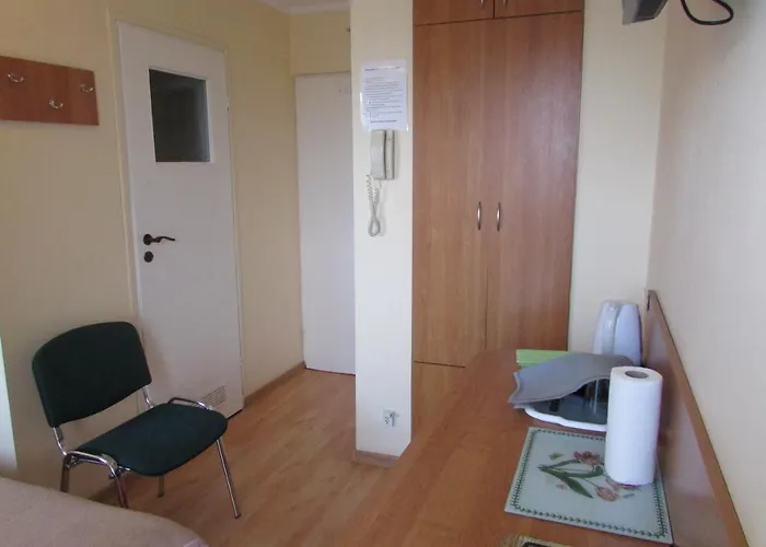 Goscinne Hallera 11 Penzion 3*